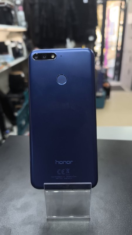 Смартфон Honor 7C