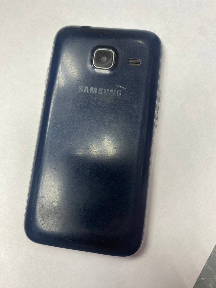 Смартфон Samsung J1 mini